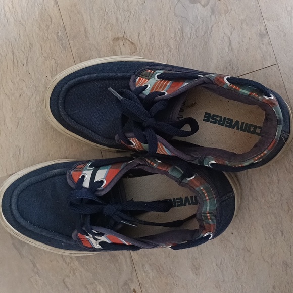 Converse - Picture 2 of 5